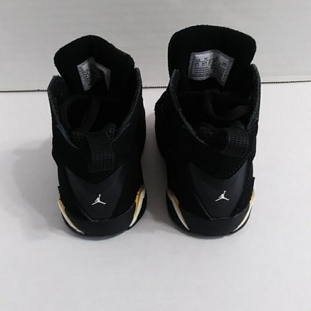 Jordan Kids Black and Gold Sneakers *EUC* - Picture 4 of 8